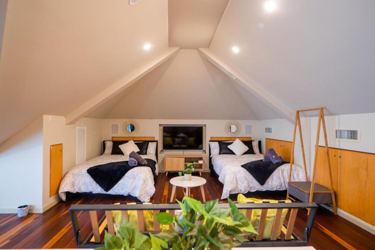 Quiet Private Studio In Strathfield With Kitchenette And Private Bathroom 3min To Station Sleeps 6 Apartment *